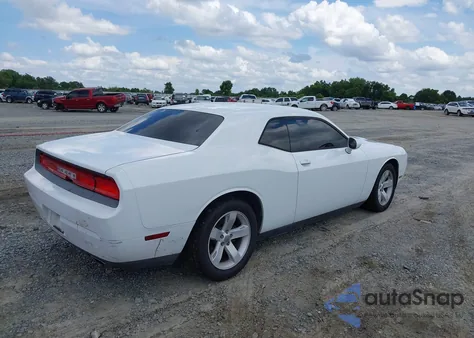 2014 Dodge Challenger Sxt z USA, uszkodzony, nr VIN 2C3CDYAGXEH224492